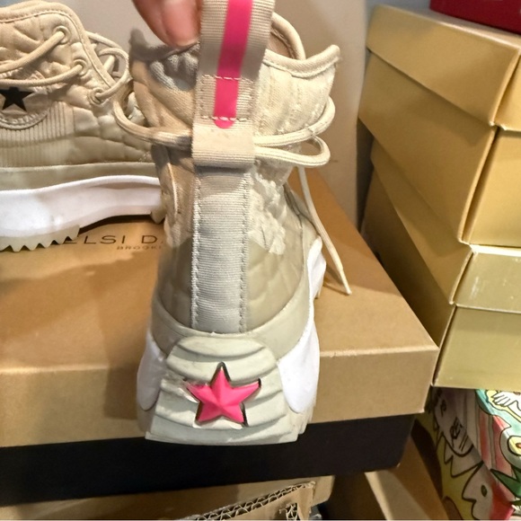 Converse Women’s Run Star Lugged Sneaker Boots - Picture 3 of 5